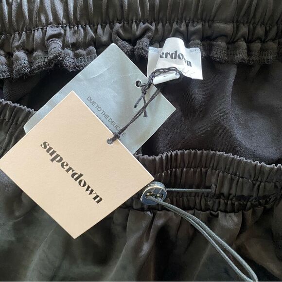 Superdown Rita Cargo Pants Black satin track jogger pull on Revolve M - Picture 9 of 9